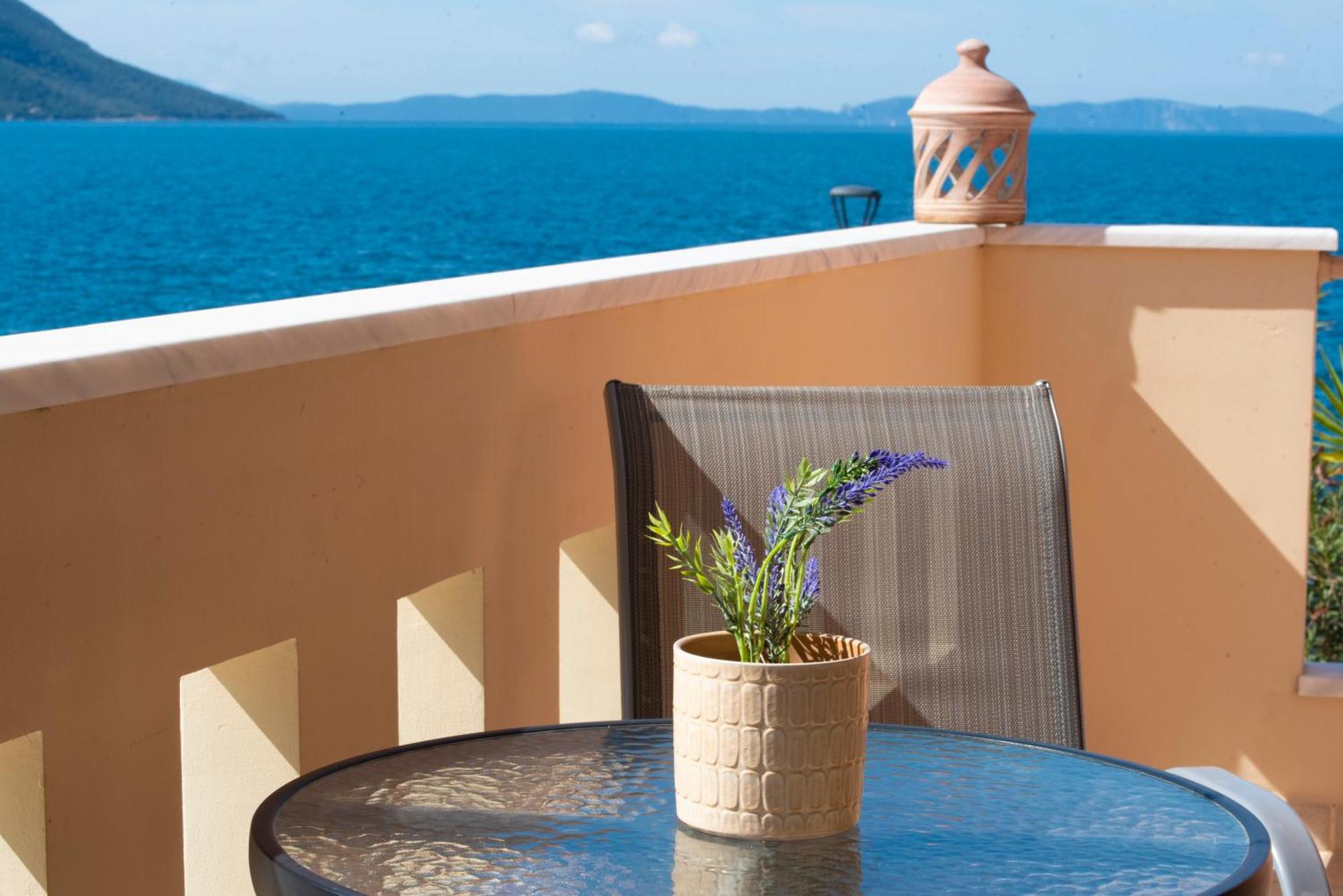 Ostrella Hotel - Luxury Rooms Mytikas  Exterior photo